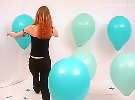 Extasy nailpopping blue balloons...