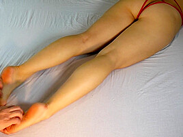 Amazing handjob during legs massage feet...