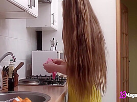 Geous Euro College Girl Bianca 19 Gets Fully Naked In The Kitchen! 10 Min