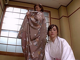 Hitomi, mika sumire two horny kimono...