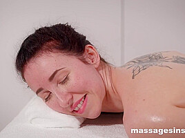 Masseur makes my pussy squirt...