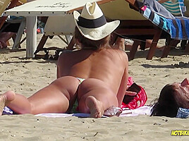 Amazing ass sexy bikini backview beach...