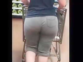 Juicy Booty Pawg Soccer Mom...