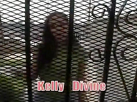 Kelly divine adores to throat weiner...