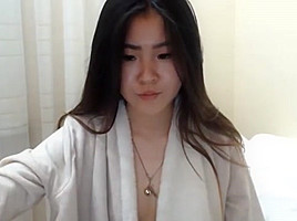 Sexy korean girl squirts...