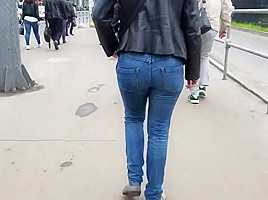 Sexy russian ass in blue jeans...