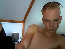Netherlands boy cums on cam very...