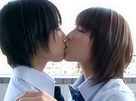 Japanese Lesbian Girls Kissing 4...