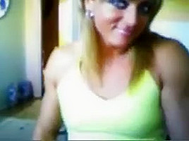 Muscle woman webcam...