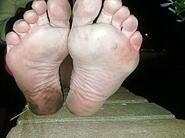 Mature Lady 0ff The Streets Shows 0ff Her Dirty Feet Really Bad...
