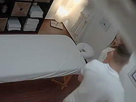 Blonde gets fucked during the massage...