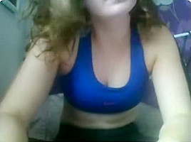 English webcam girl getting horny...