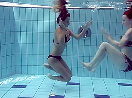 Katrin and lucy underwater...