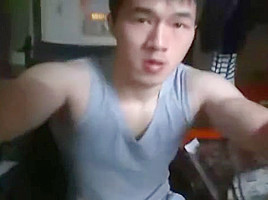 A gracious chinese in webcam...