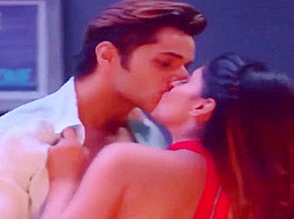Indian Actress Karishma Sharma Ragini Mms Kissing Boobs Nude Hot...