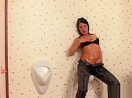 Hot milf gets down at gloryhole...