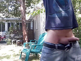 Outdoor wank in front of the...