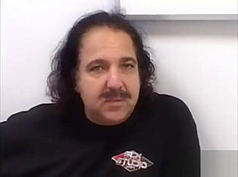Sammie teamed with Queeny to fuck Ron Jeremy