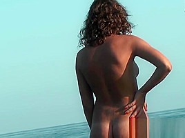 An excellent spy cam nude beach voyeur video