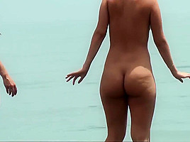 Nude Sexy Curvy Milfs Meach Hd Spycam...