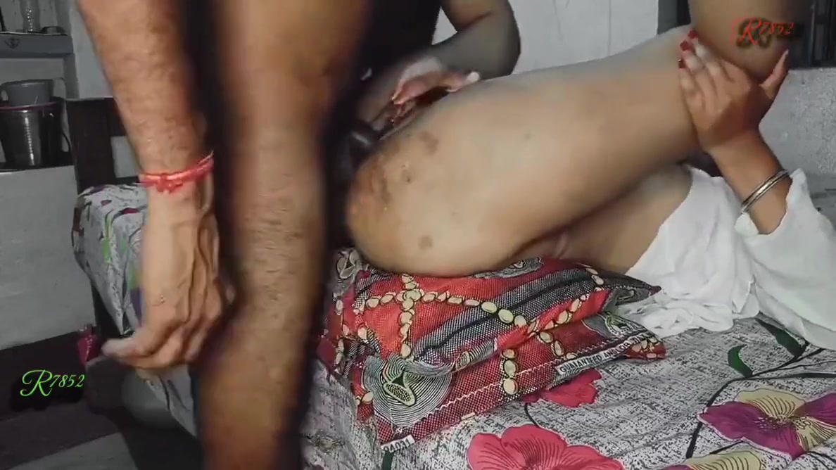 Indian Collage Unsatisfied Teacher Misthi Ghosh Ne Apne Driver Ko Extra Paise Dekar Chudwaya With Dirty Talk Porn Video HotMovs