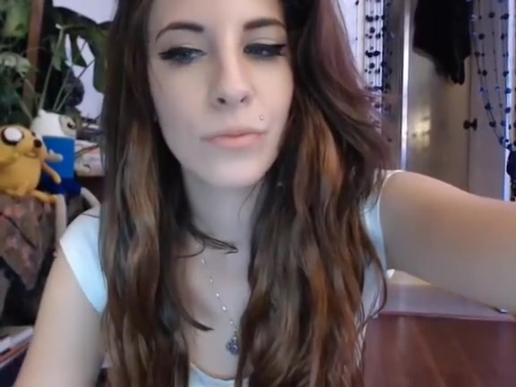 Cute immature webcam slut gives it all